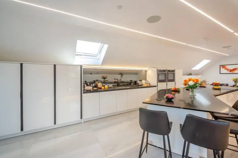 Contemporary kitchen with breakfast bar